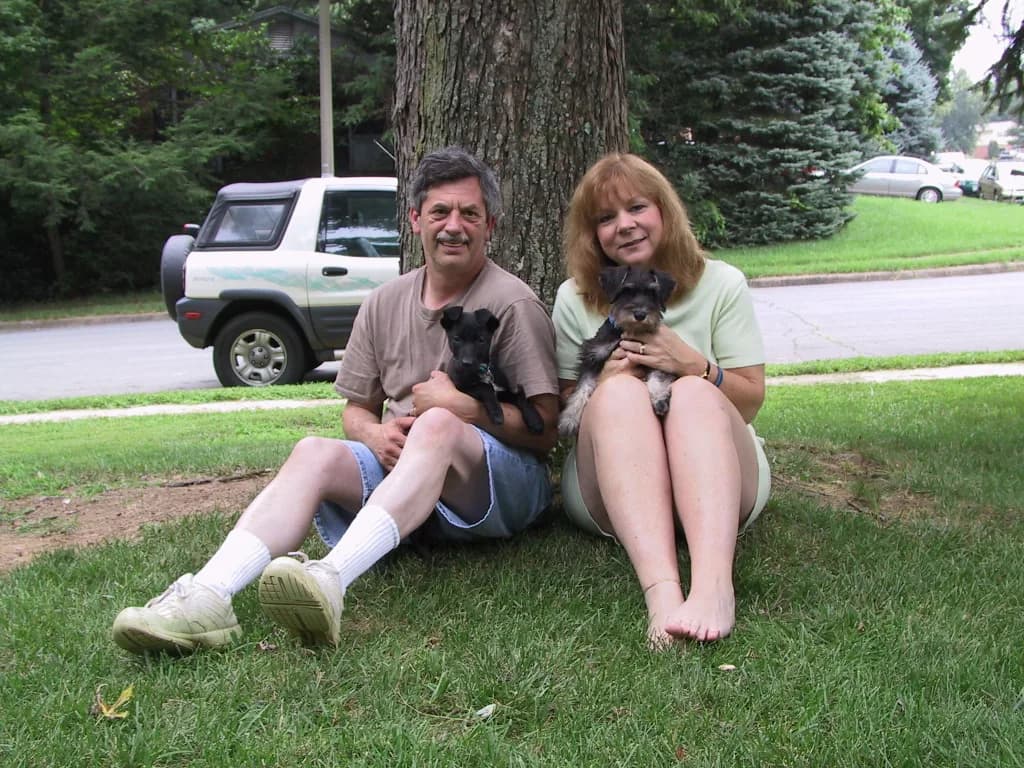 Larrytammyandpups3